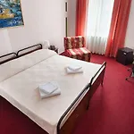 ブリオーニ スイーツ 4* オストラヴァ