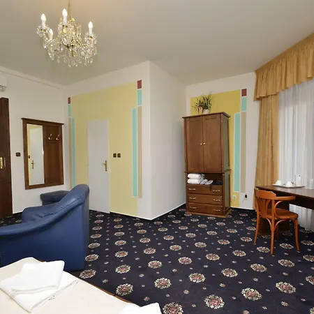 布里奥尼套房酒店 公寓式酒店 4*