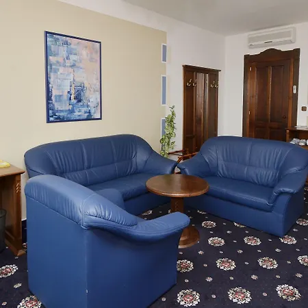 アパートホテル ブリオーニ スイーツ オストラヴァ