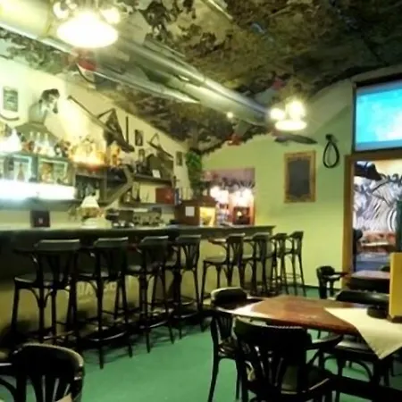 布里奥尼套房酒店 公寓式酒店 俄斯特拉发