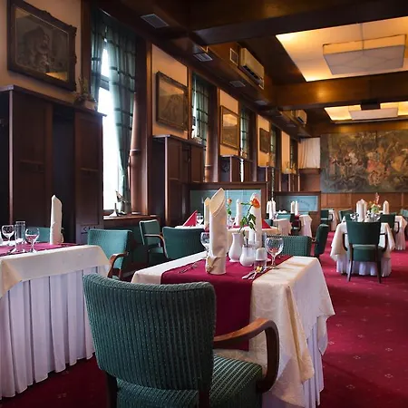 布里奥尼套房酒店